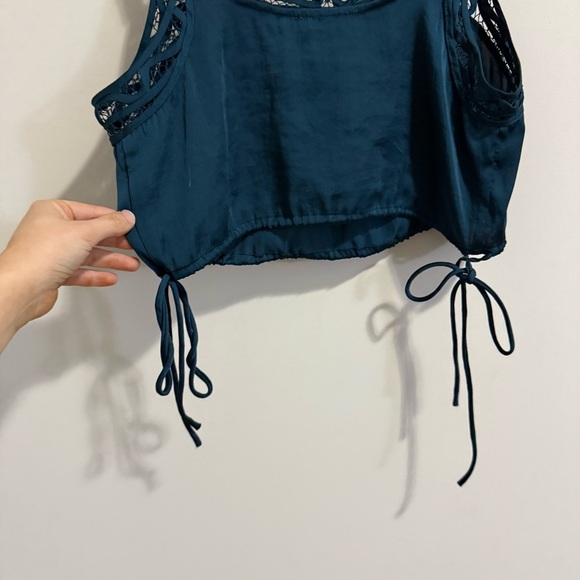 Free People Blouson Blue Satin Crochet Detail Lace Cropped Tank Top Intimately - Picture 13 of 16